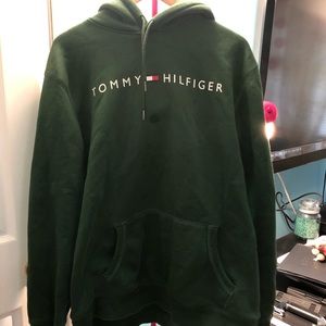 Tommy sweatshirt.